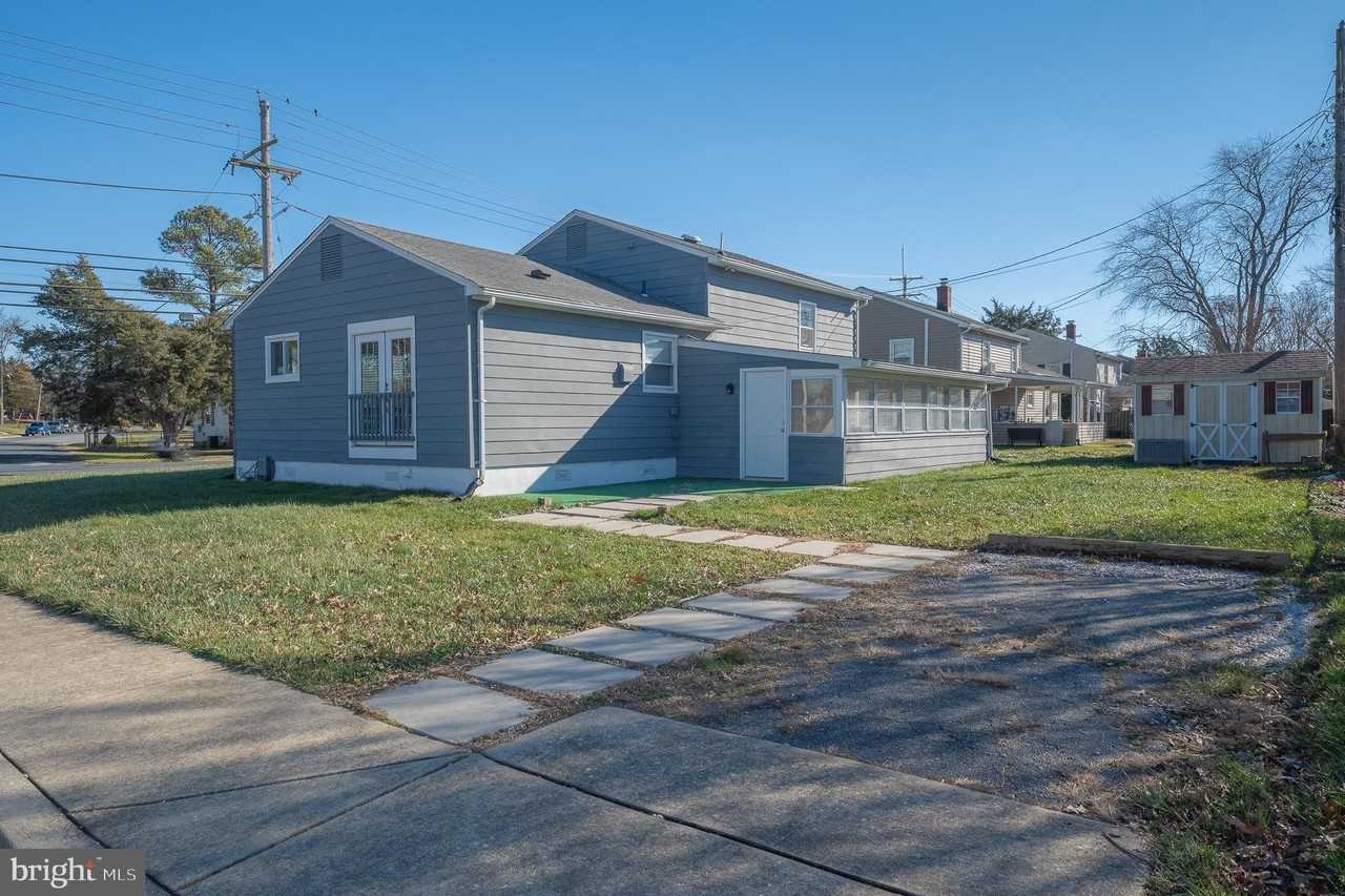 312 N Hammonds Ferry Rd - Photo 2 of 50