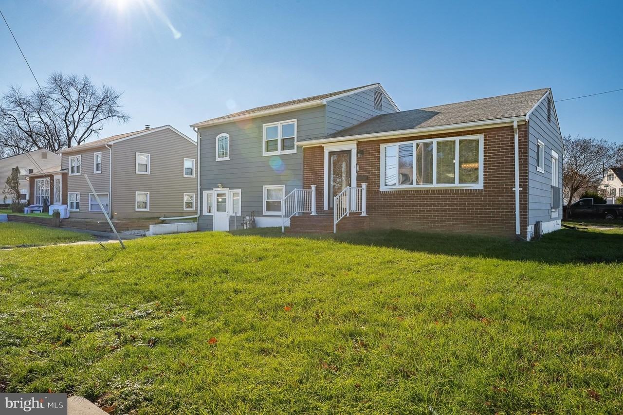 312 N Hammonds Ferry Rd - Photo 3 of 50