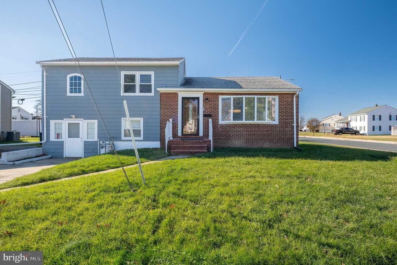 312 N Hammonds Ferry Rd - Photo 4 of 50