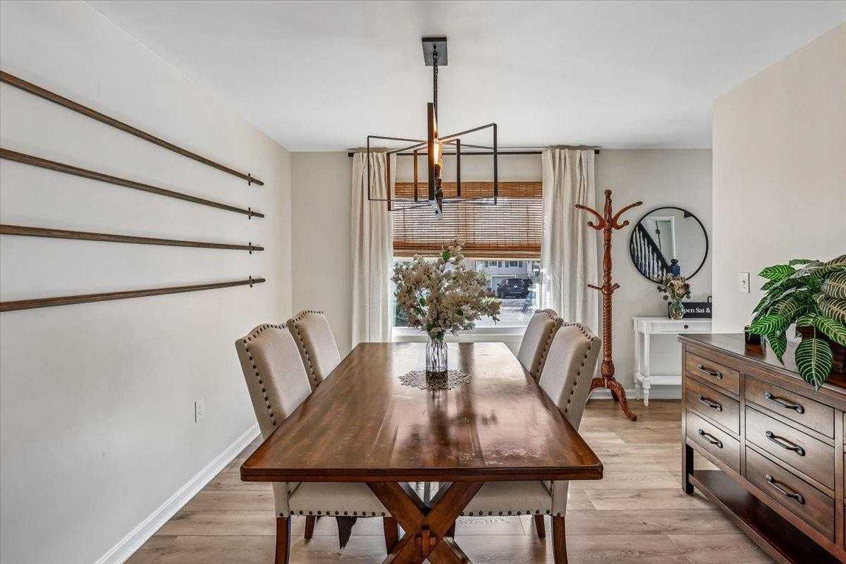 7338 Argonne Dr - Photo 6 of 35