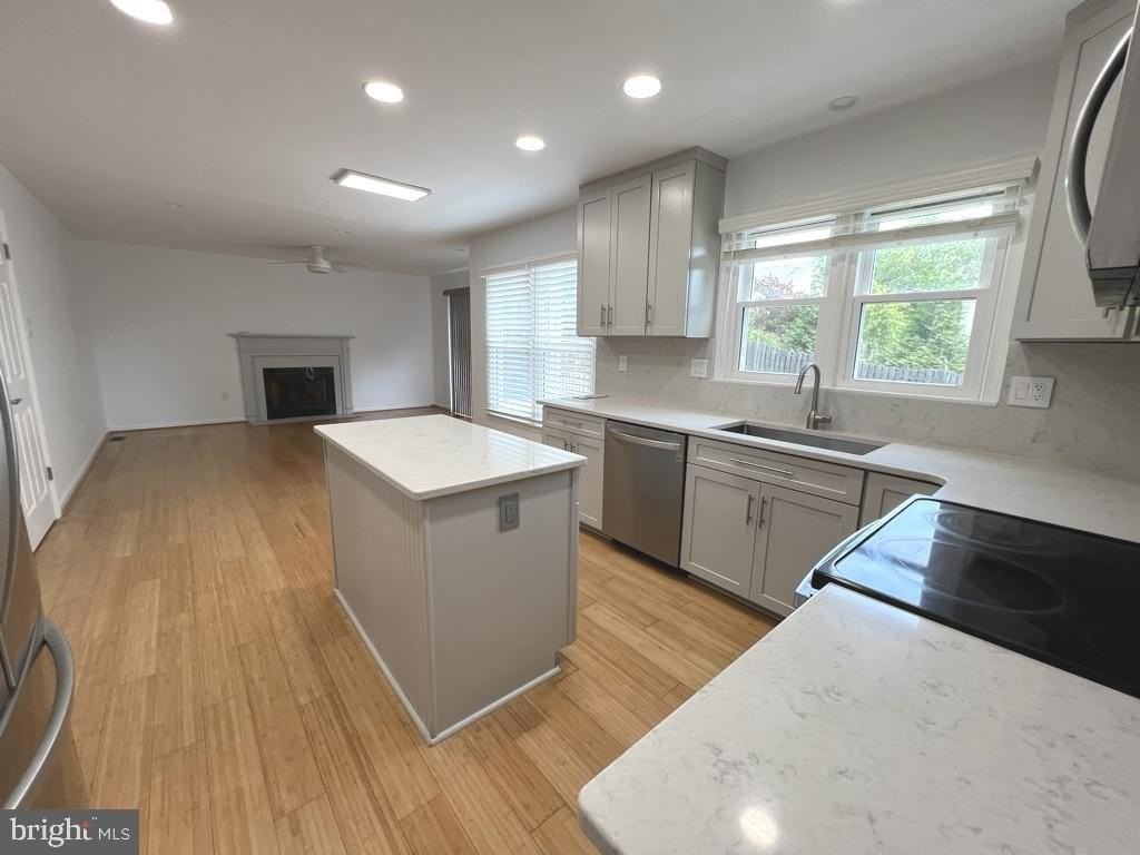 8519 Wheatfield Way - Photo 7 of 32