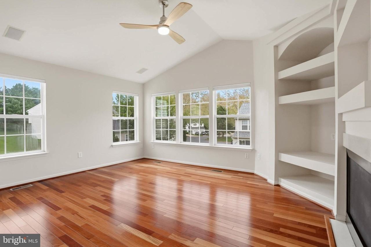 6020 Moonsails Ln - Photo 6 of 26