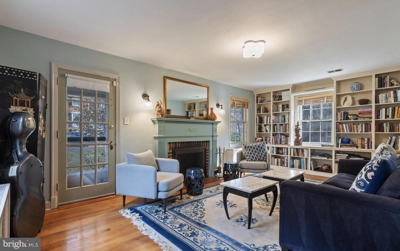 903 Jackson Ave - Photo 3 of 35