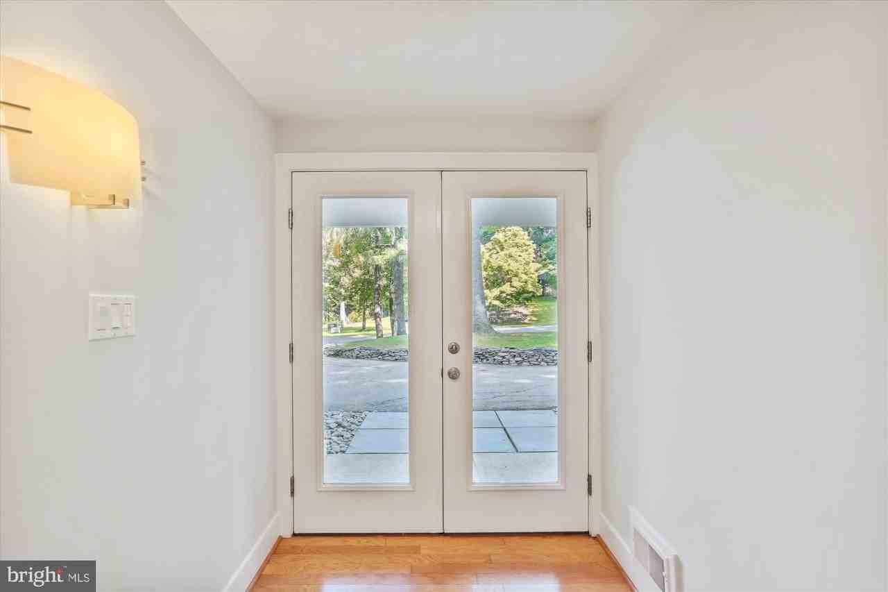 8206 Stone Trail Dr - Photo 3 of 50