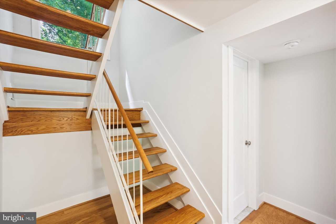 8206 Stone Trail Dr - Photo 5 of 50