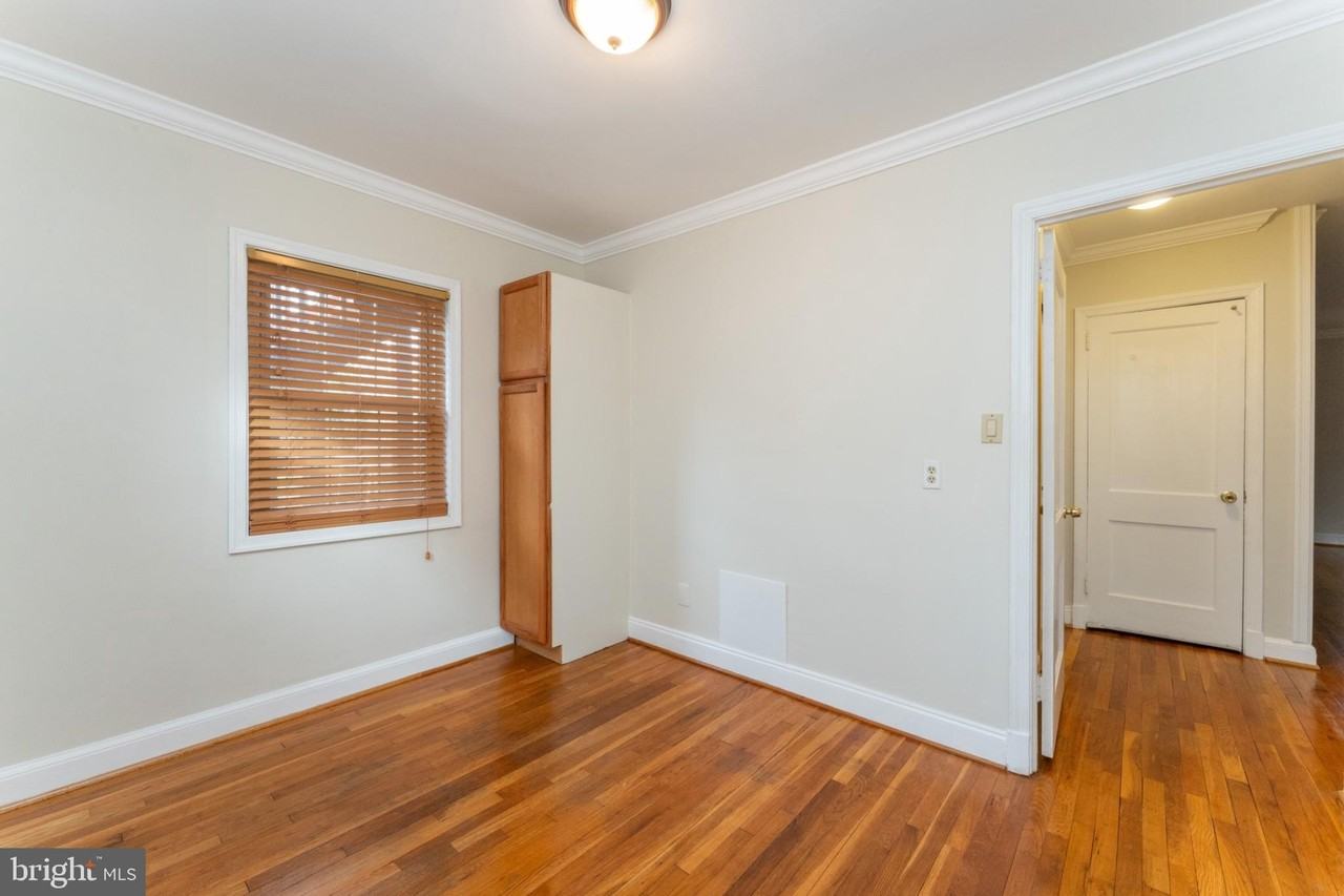1609 Brisbane St - Photo 7 of 24