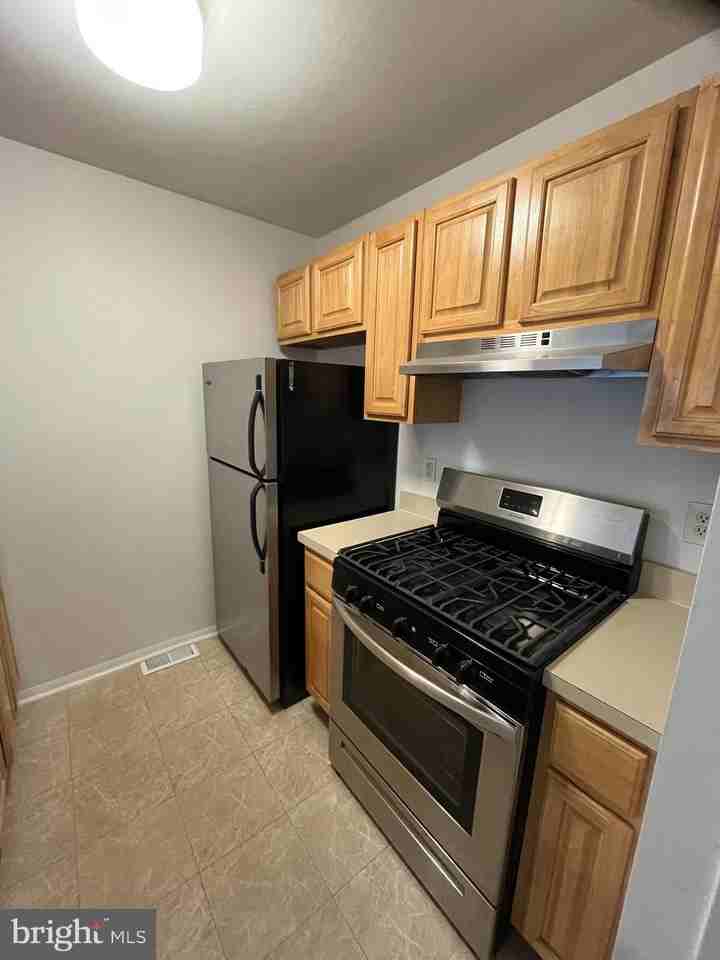 1909 Woodhollow Dr - Photo 6 of 20