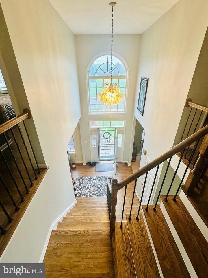 16 Poplar Dr - Photo 5 of 46