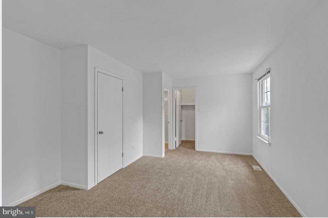 645 Palmer Ln - Photo 6 of 9