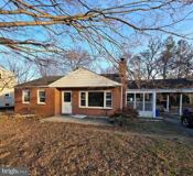926 Green Ln - Photo 1 of 1