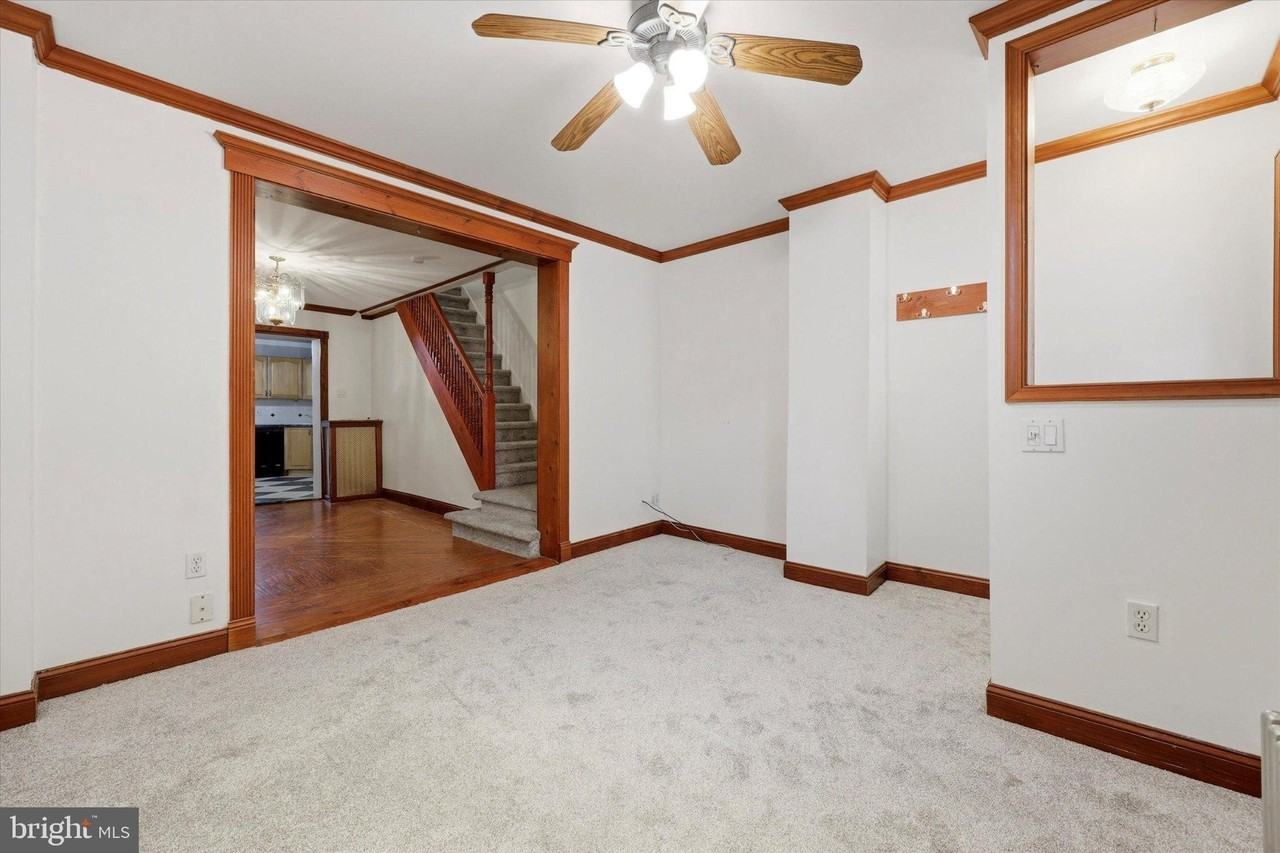 104 Maple St - Photo 3 of 15