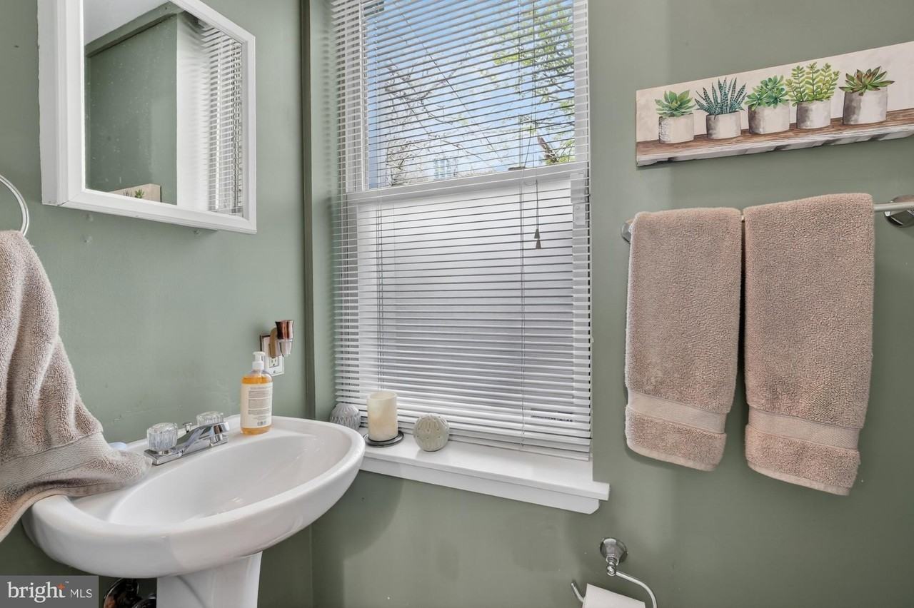 2127 Kater St - Photo 7 of 23