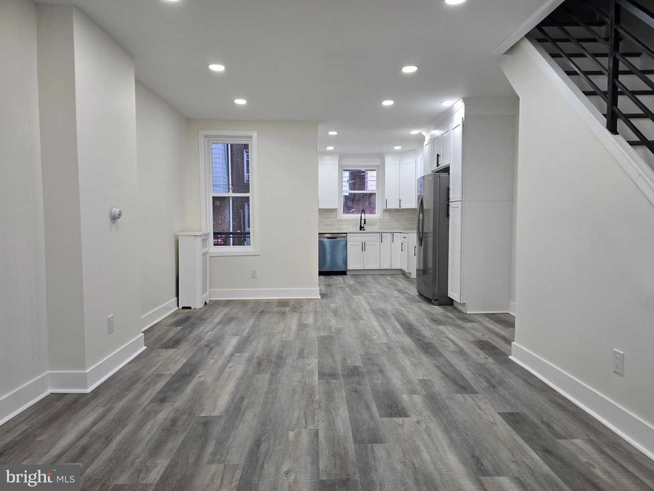 962 Carver St - Photo 5 of 25