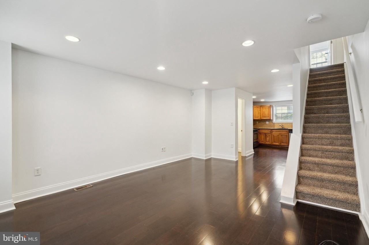 2205 League St - Photo 2 of 15