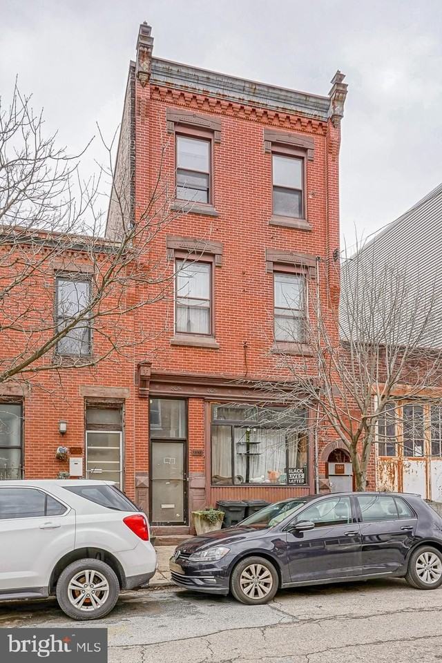 1523 N 27th St #3 - Photo 2 of 19