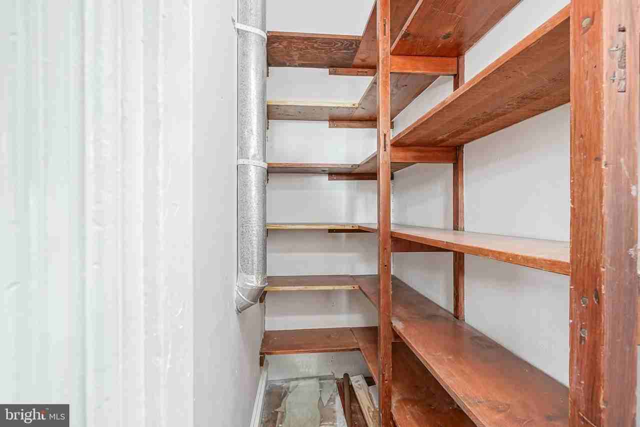 1523 N 27th St #3 - Photo 7 of 19