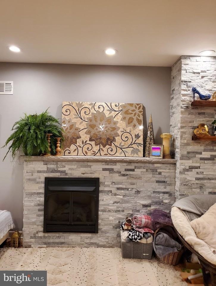 2619 Manton St - Photo 3 of 43