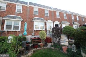 featured image of 222 W Colonial St