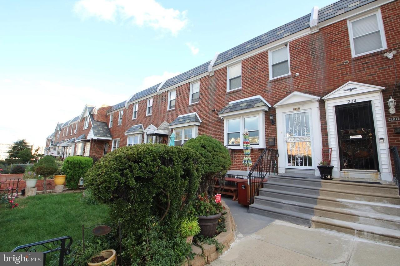222 W Colonial St - Photo 2 of 24