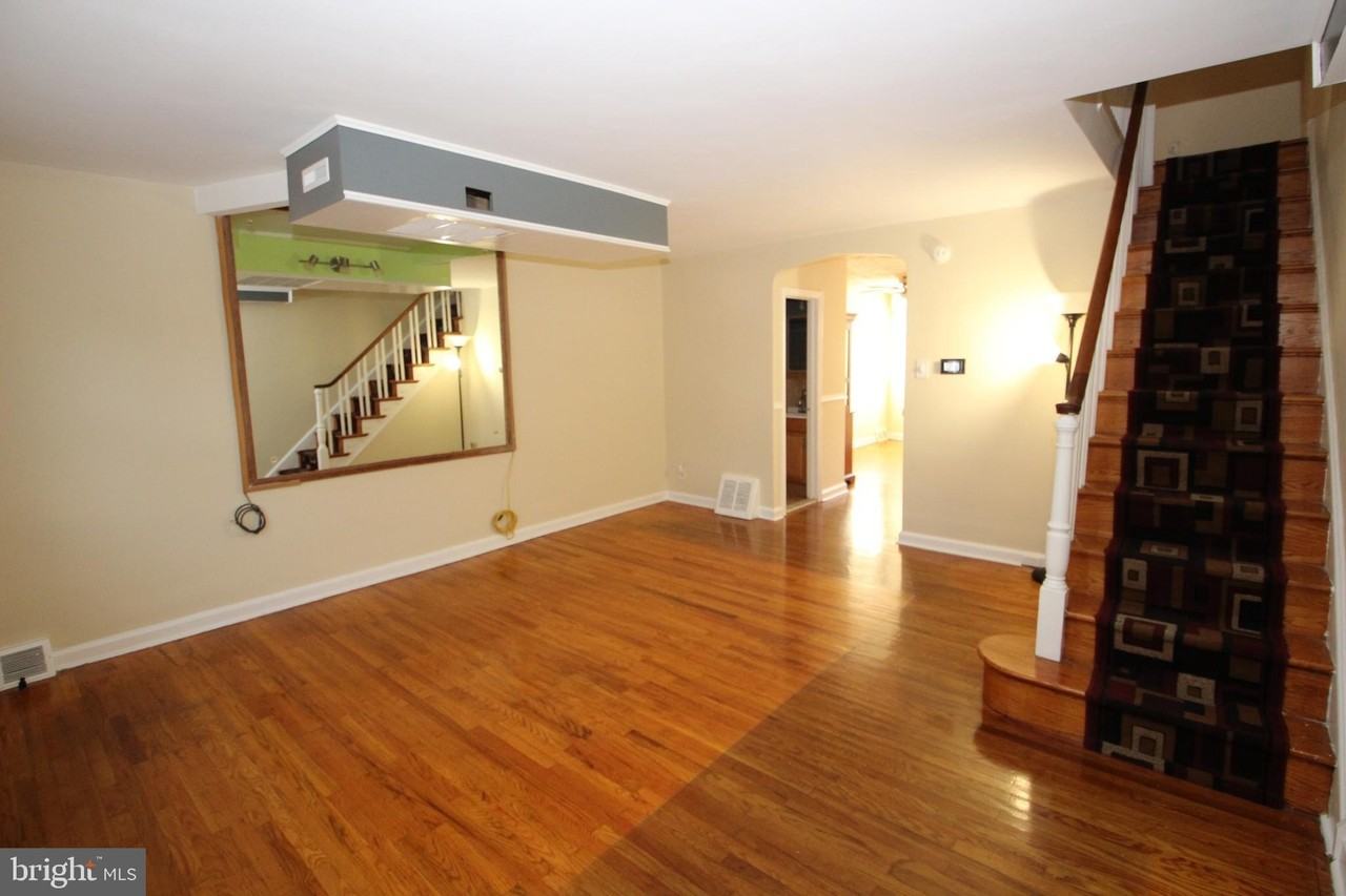 222 W Colonial St - Photo 3 of 24