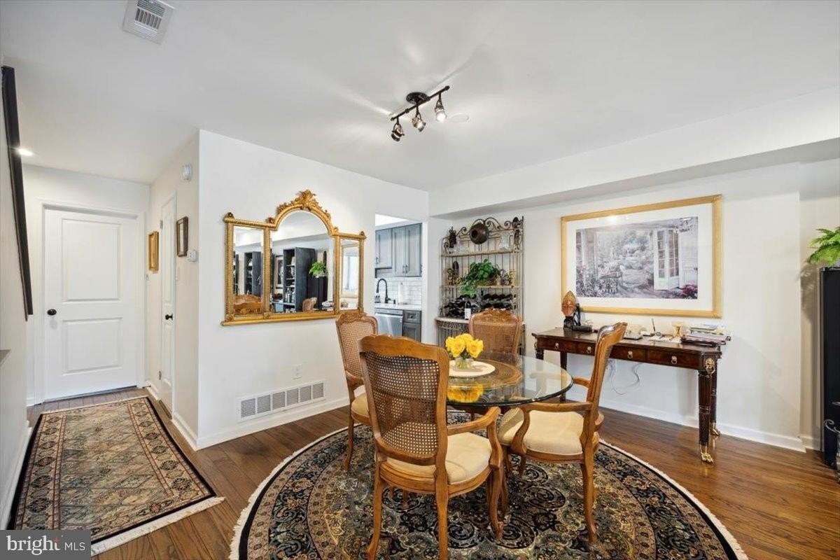 2033 Arch St #DR9U - Photo 6 of 23