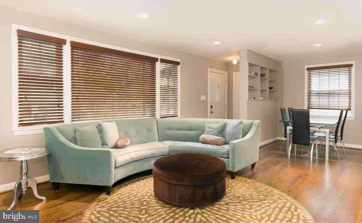1405 N George Mason Dr - Photo 7 of 27
