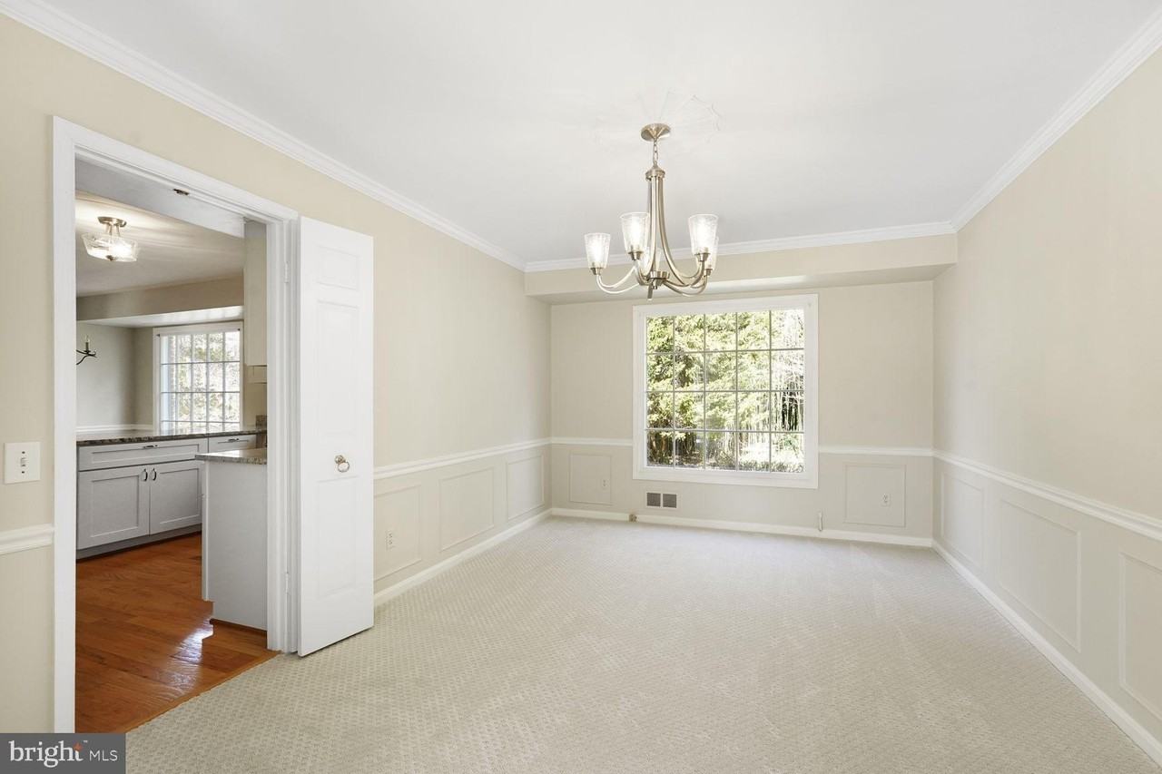 3725 Templeton Pl - Photo 4 of 15