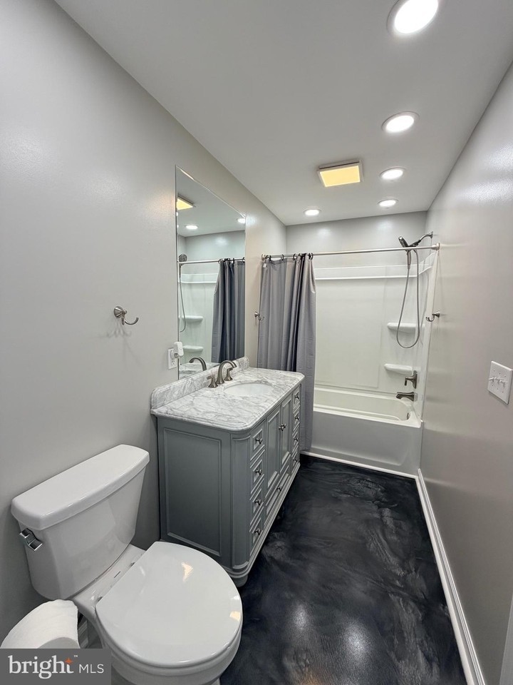 316 Monticello Ave #A - Photo 6 of 16