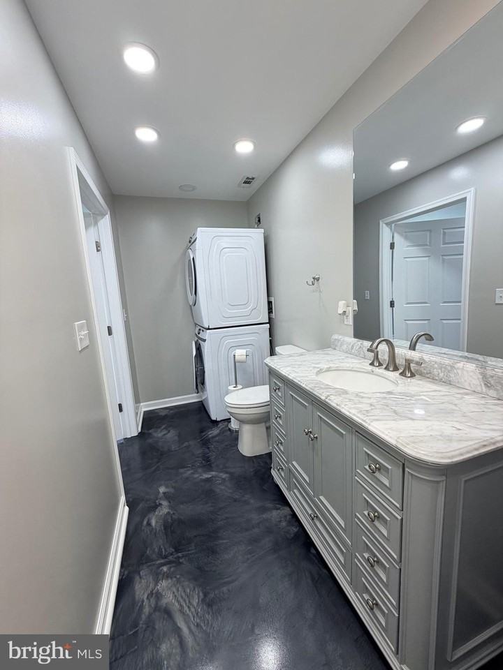 316 Monticello Ave #A - Photo 7 of 16