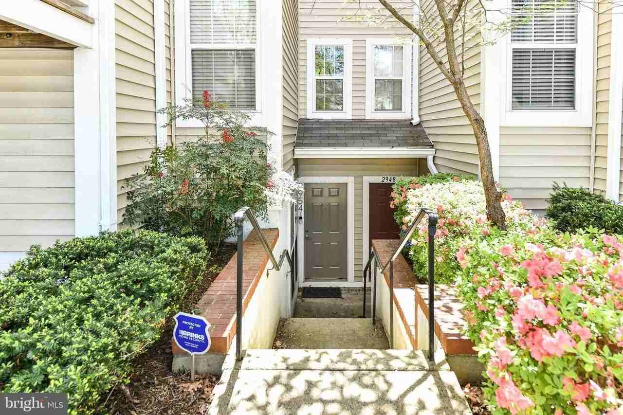 2954 Yarling Ct #2954 - Photo 2 of 43
