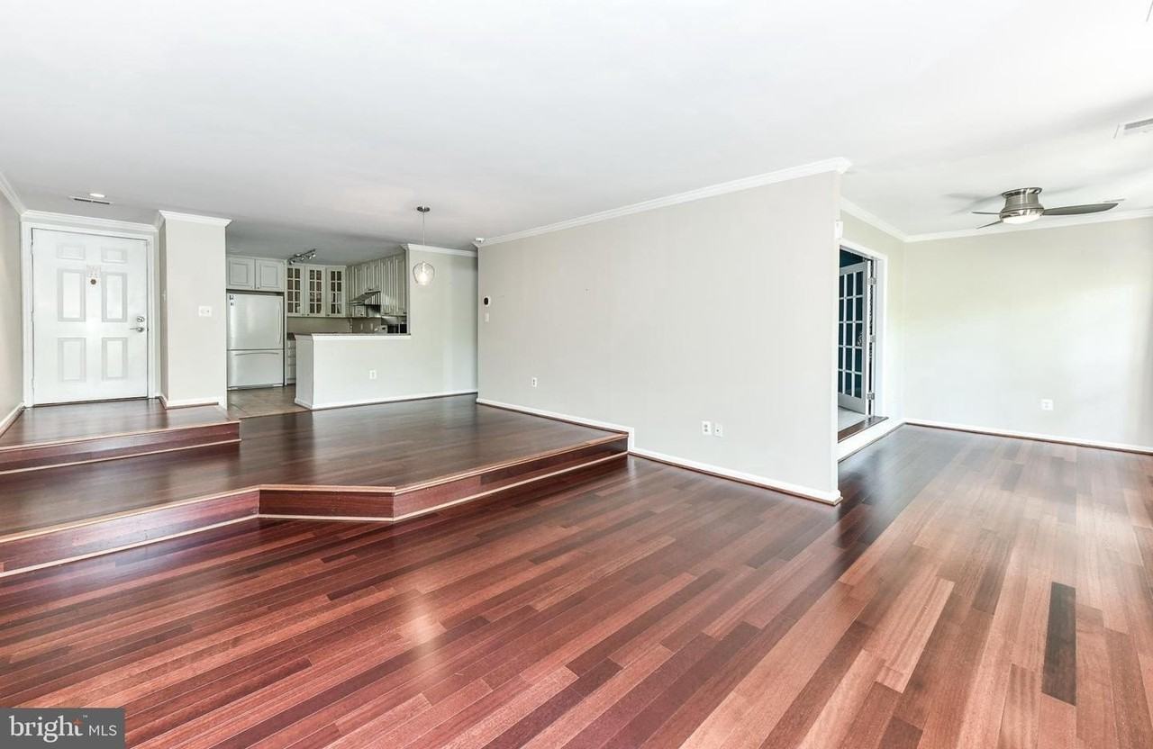 2954 Yarling Ct #2954 - Photo 3 of 43