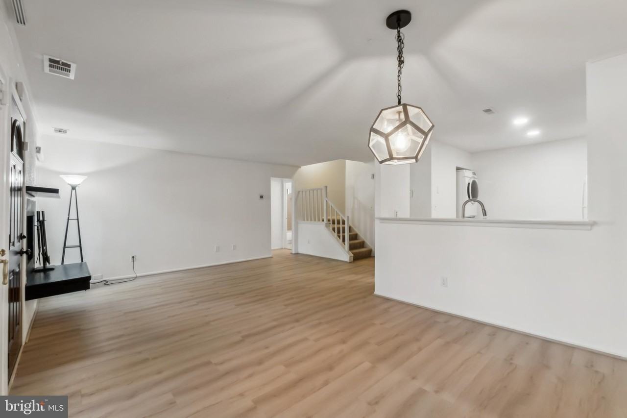 8016 Pantano Pl #17 - Photo 7 of 25