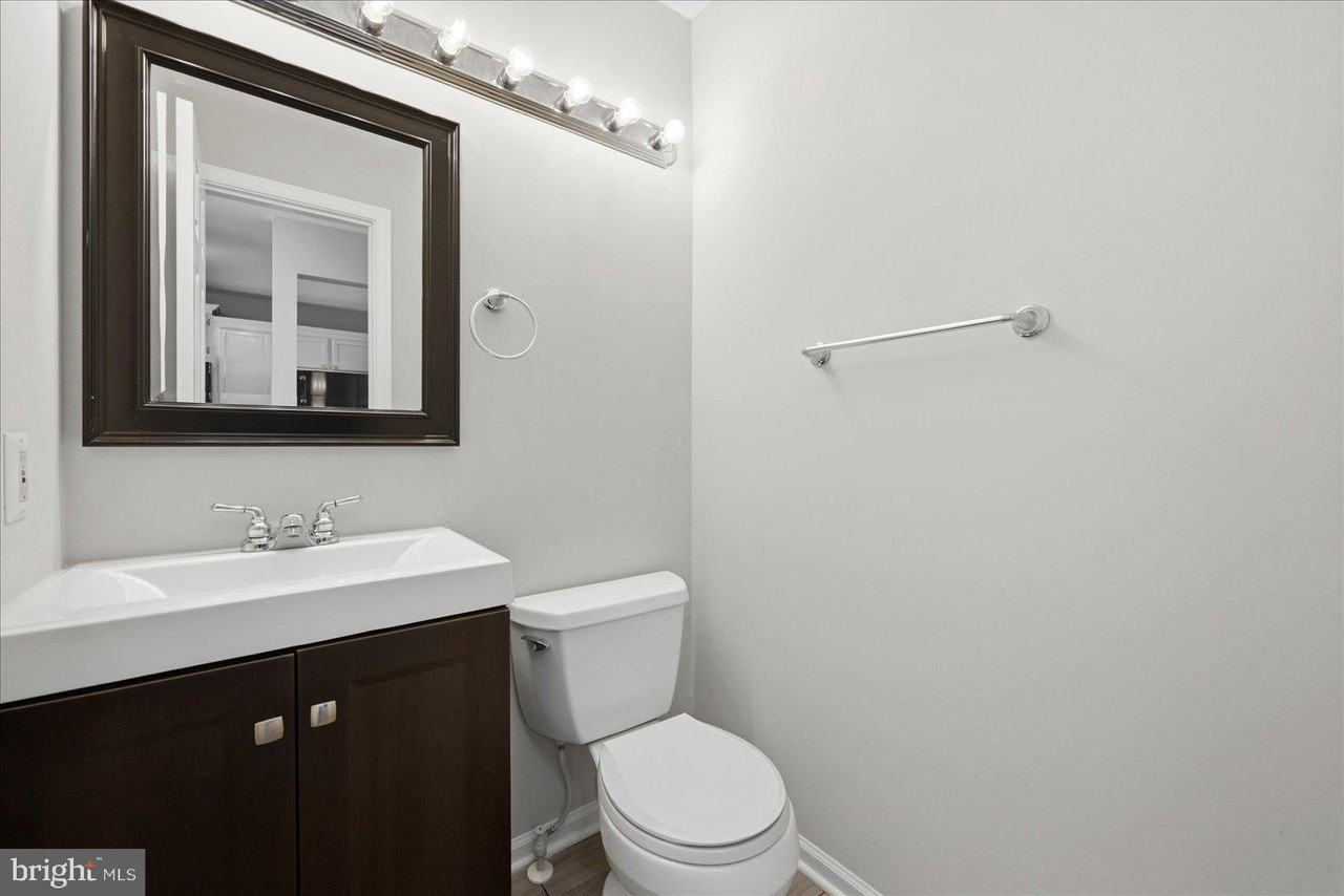 6562 Old Carriage Ln - Photo 7 of 29