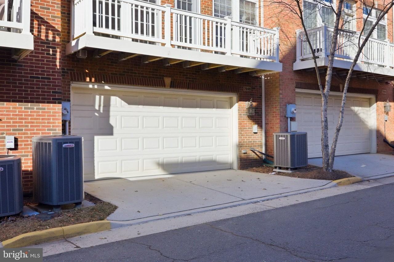 7996 Reserve Way - Photo 4 of 50