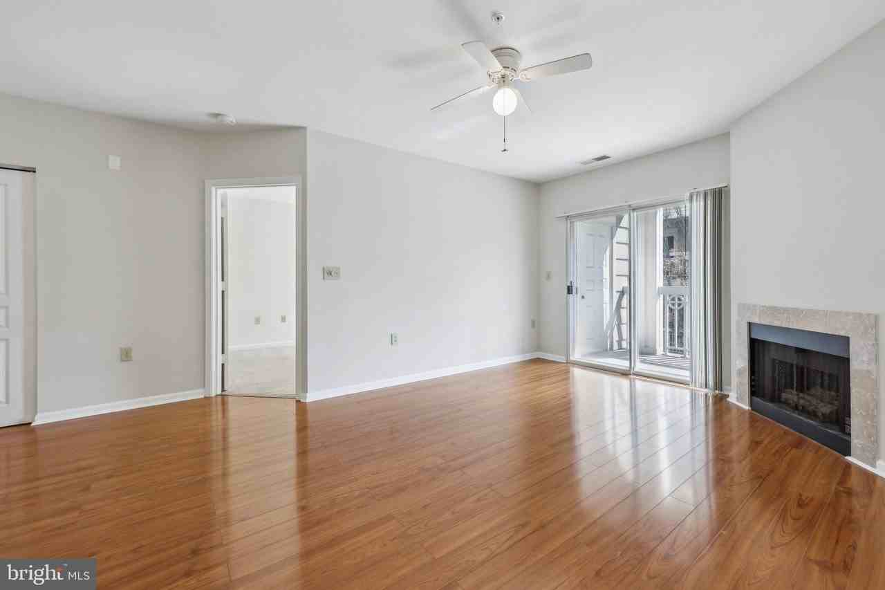12919 Alton Sq #302 - Photo 5 of 15