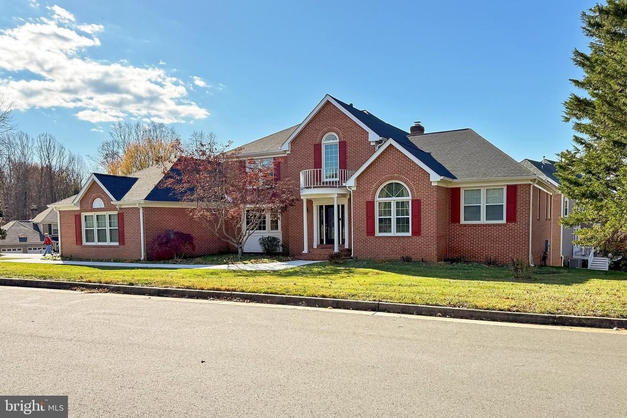 1300 Pinstripe Ct - Photo 4 of 28
