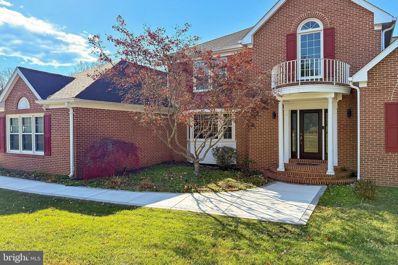 1300 Pinstripe Ct - Photo 6 of 28