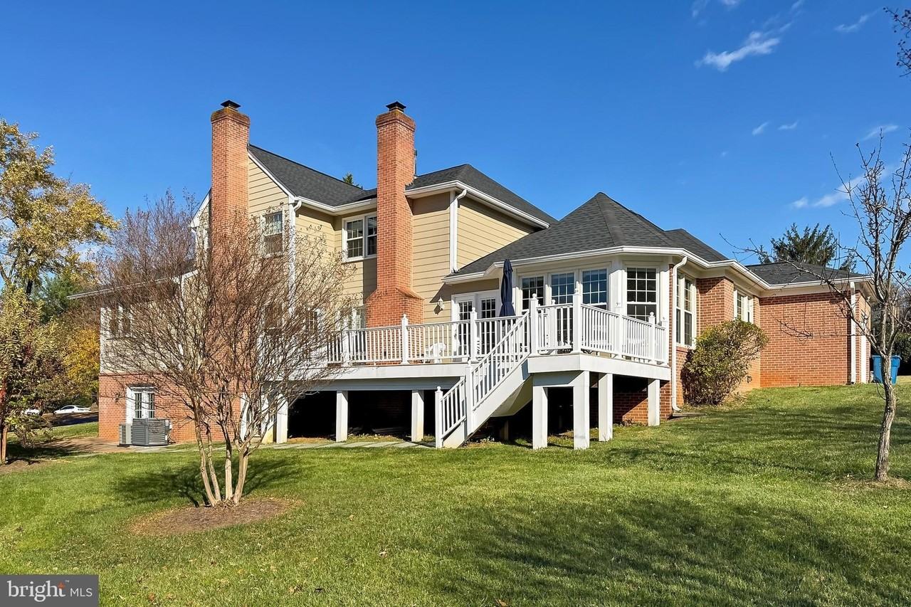 1300 Pinstripe Ct - Photo 5 of 24