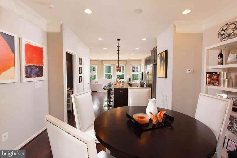 21754 Harroun Ter - Photo 3 of 9