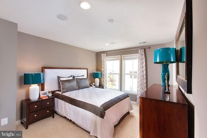 21754 Harroun Ter - Photo 4 of 9