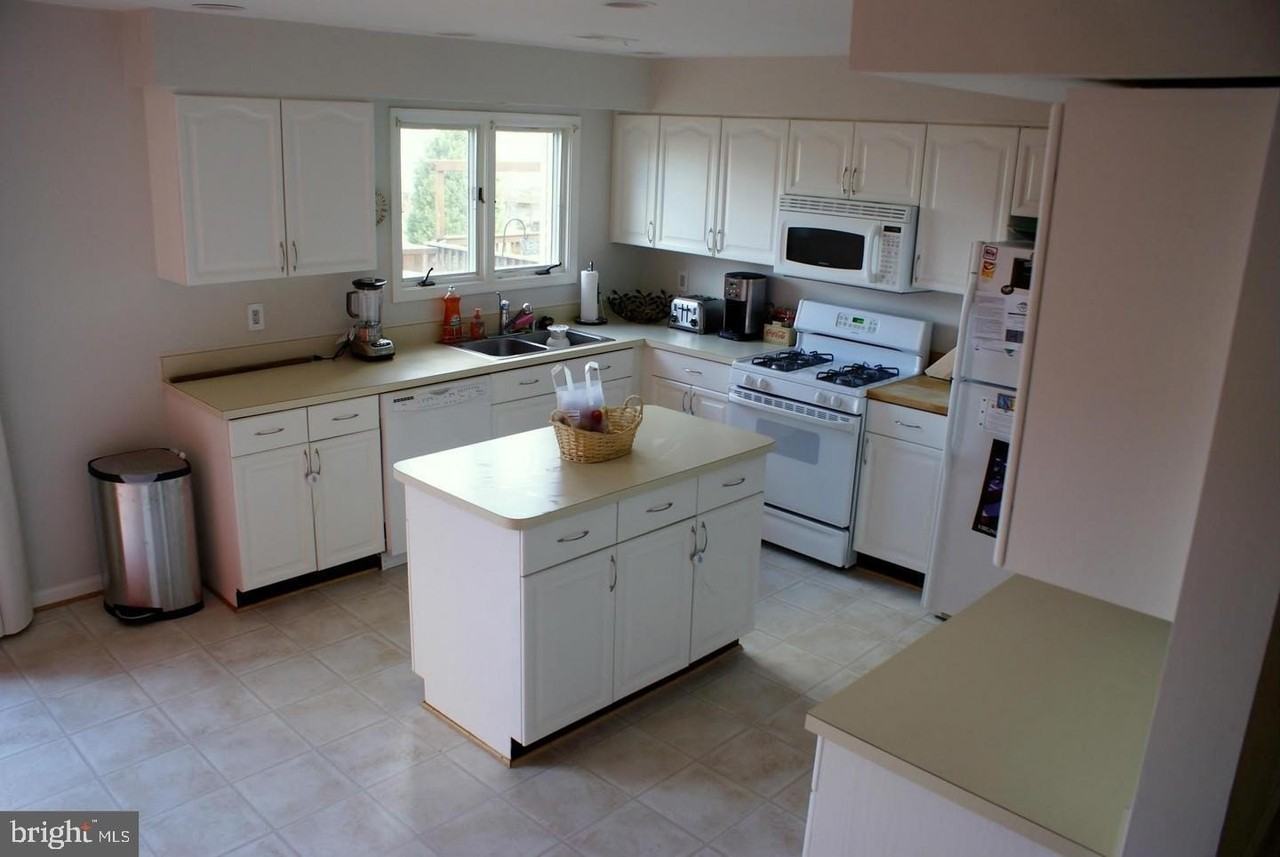43607 Blacksmith Sq - Photo 2 of 3
