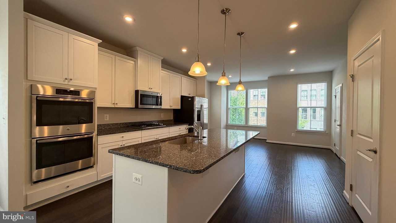 22265 Sims Ter - Photo 2 of 29