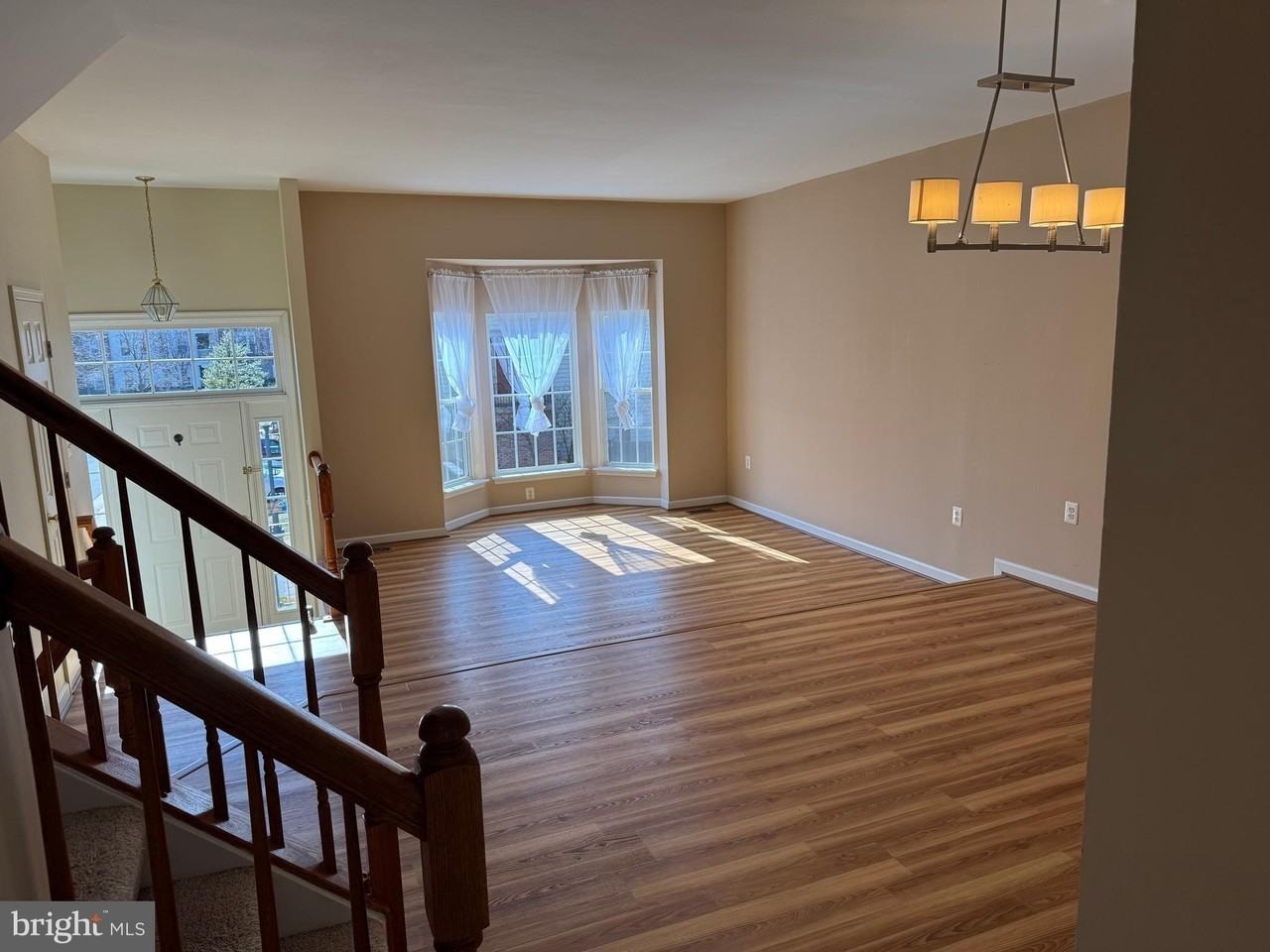 45778 Palace Ter - Photo 6 of 42