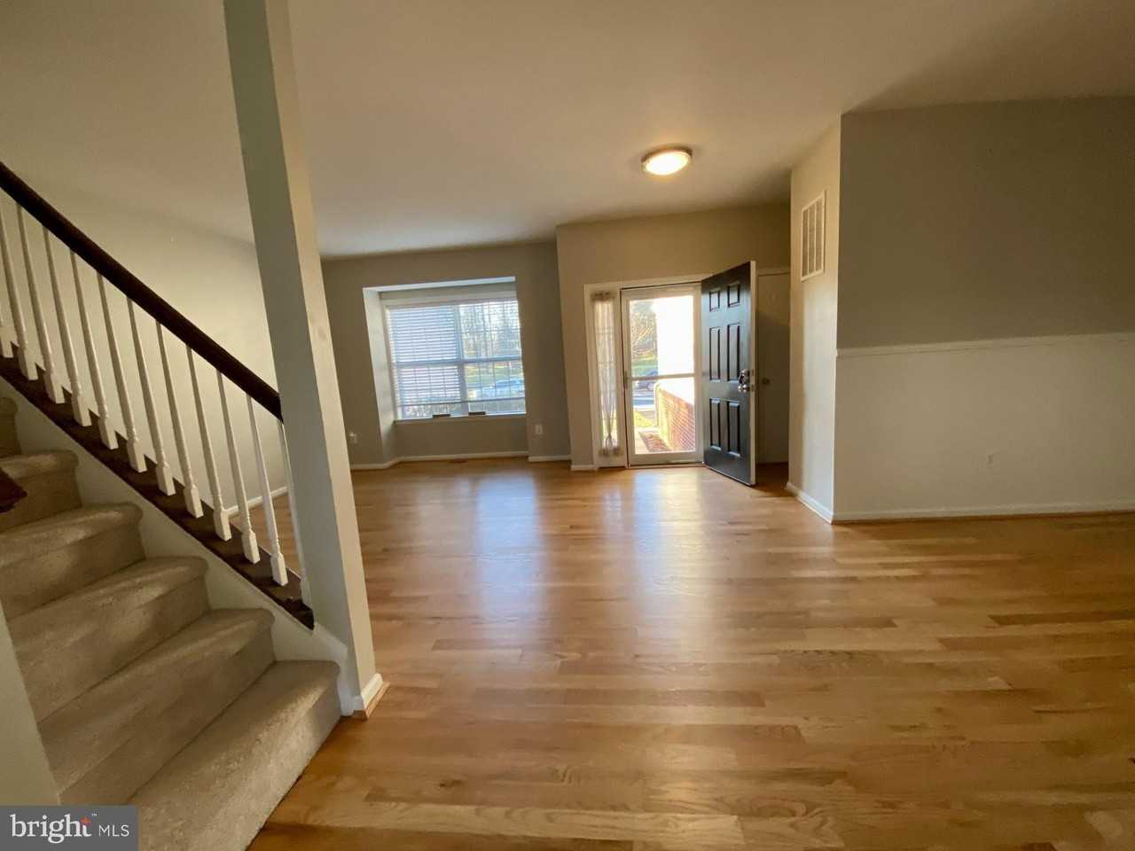 15507 Gossoms Store Ct - Photo 5 of 8