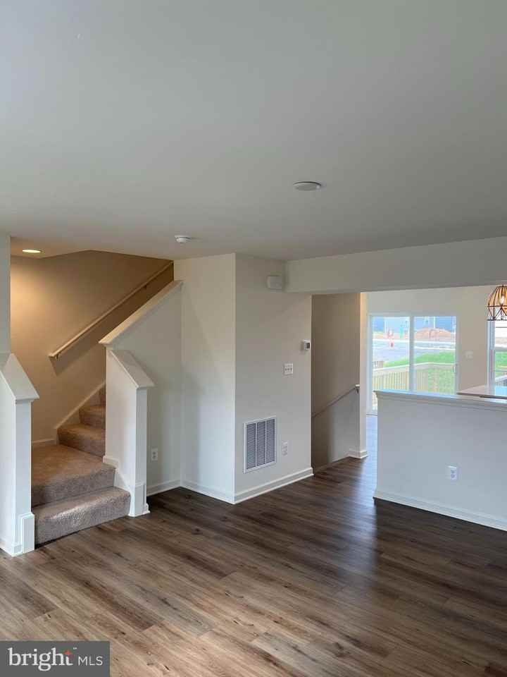 22 Clifton Mnr - Photo 6 of 43