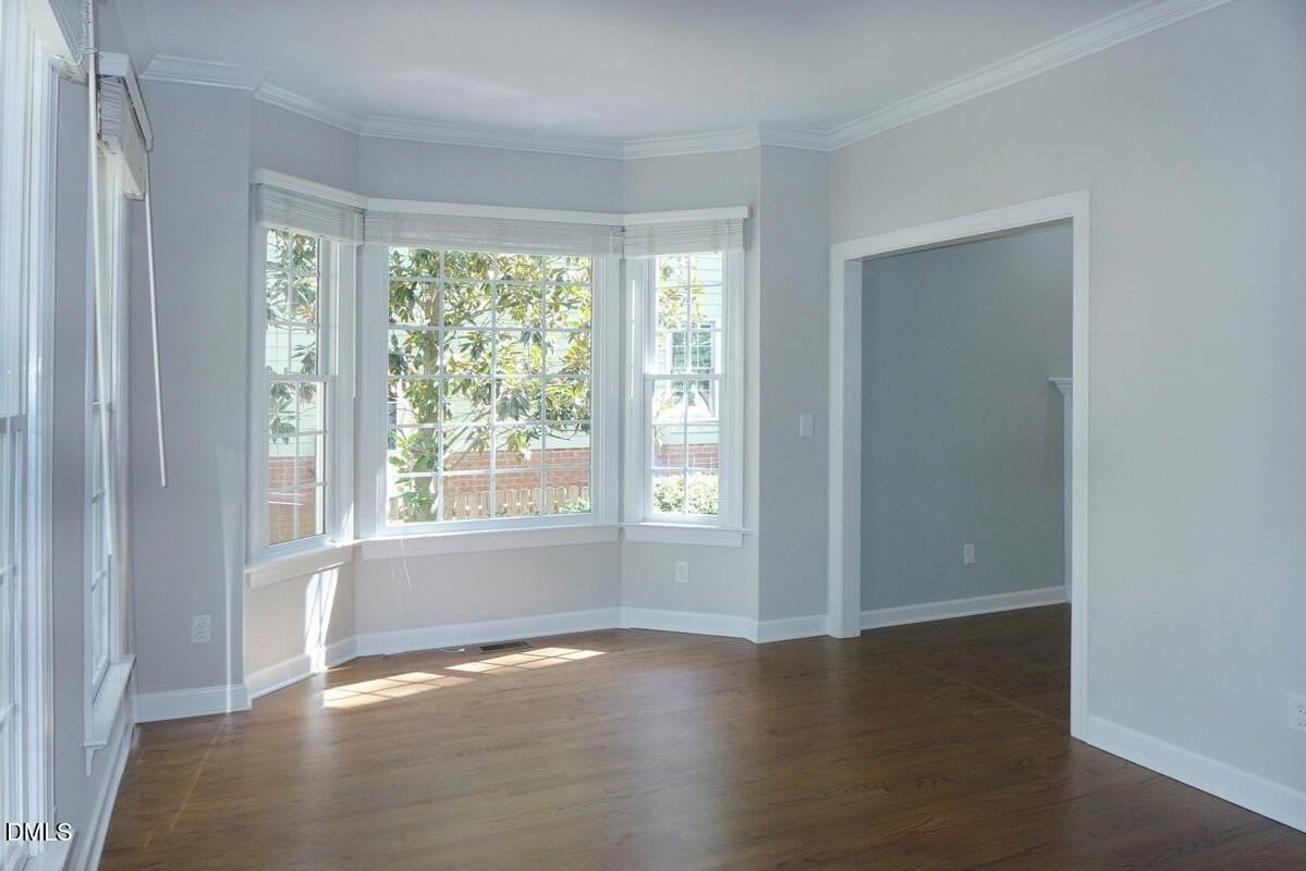 3002 Staffield Ln - Photo 3 of 26