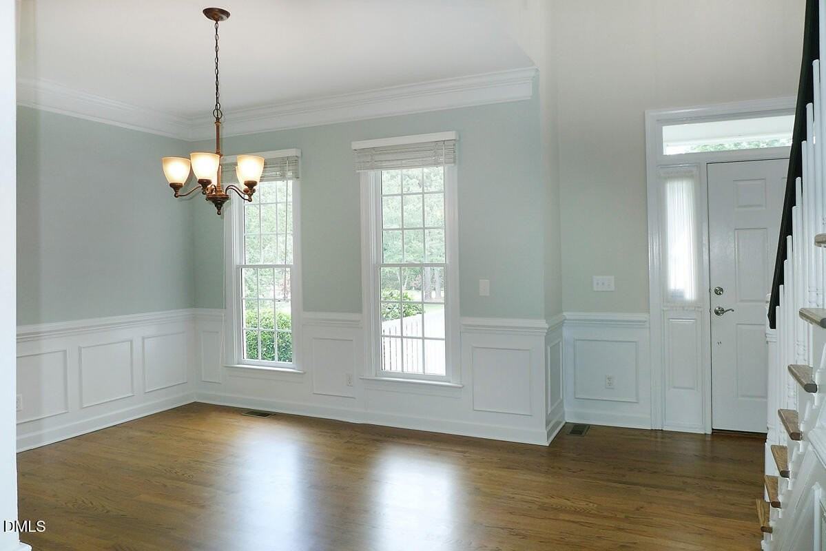 3002 Staffield Ln - Photo 6 of 26