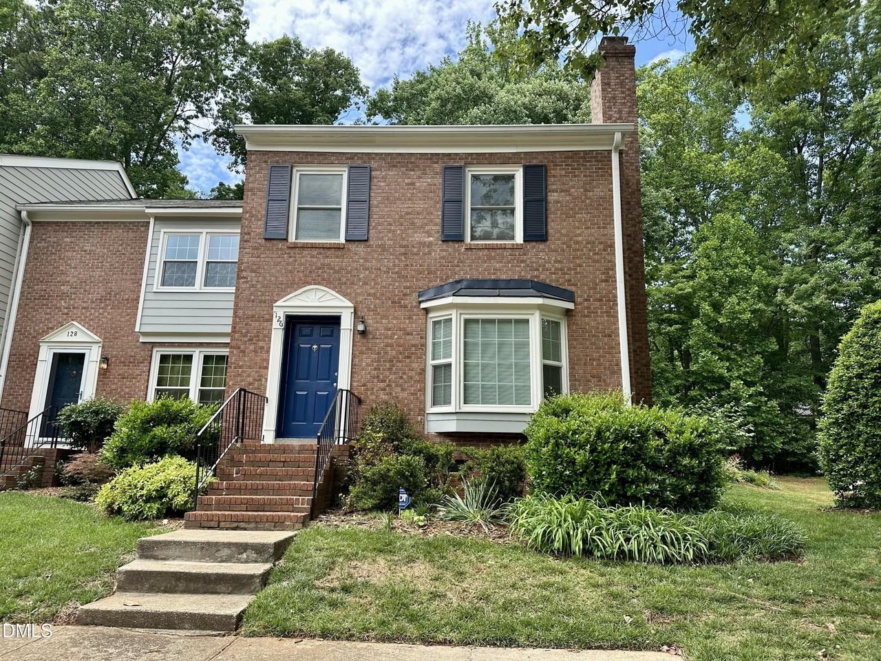 126 Bay Dr
