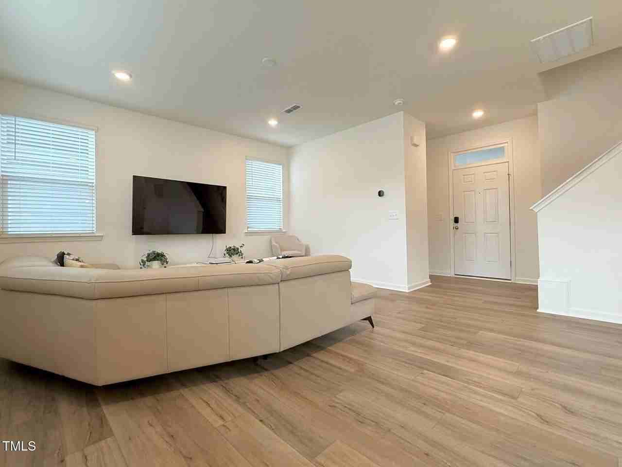 177 Shadowdale Ln - Photo 4 of 27