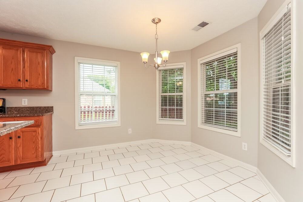 7004 Bridgewater Dr - Photo 5 of 16